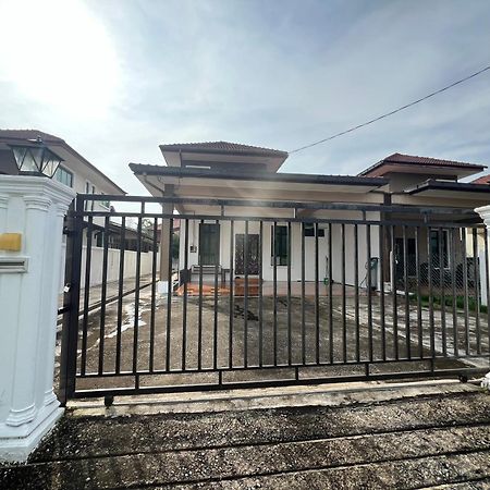 Homestay Kuala Terengganu Bymus Exterior foto